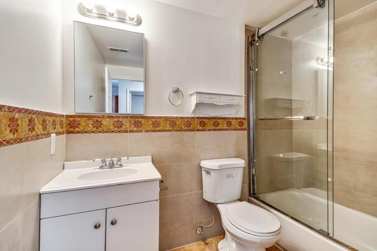 Cozy And Stylish 2bd Apt With Great Location! * Philadelphia